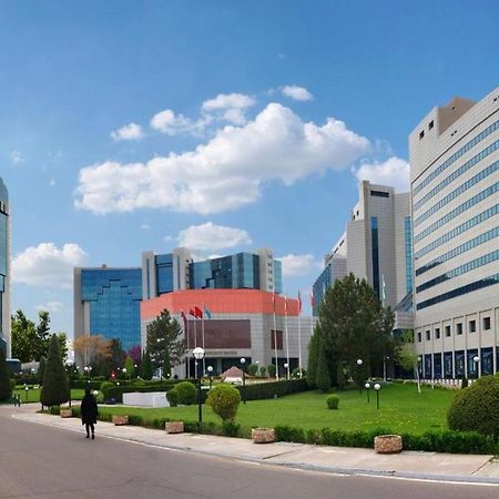 Дом Отель Бадамзар 塔什干 外观 照片