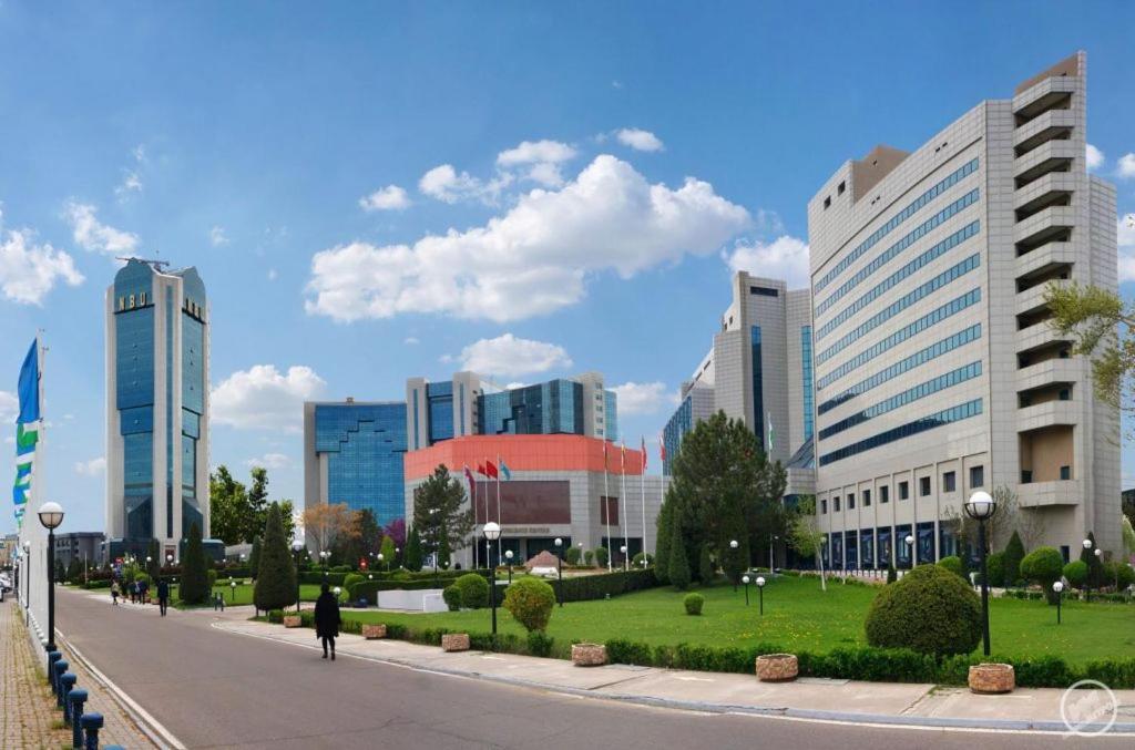 Дом Отель Бадамзар 塔什干 外观 照片